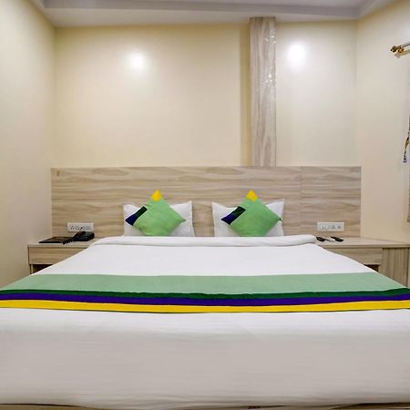 The Kiwwi Hotel Мумбай Екстериор снимка